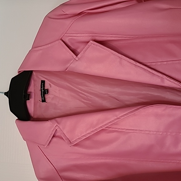 Pink blazer with one button - Picture 3 of 10